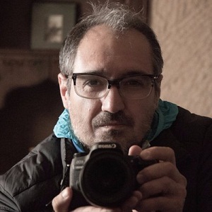 zrWru-BE_400x400
