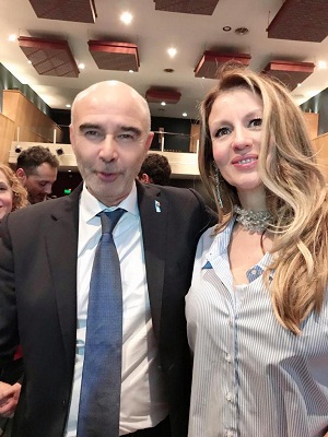 fdc2206d-0e8e-4624-a211-701a941085a1